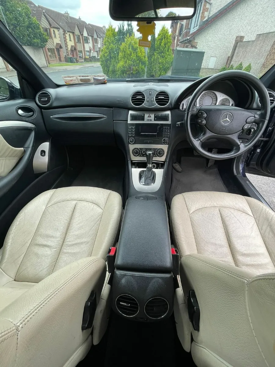 Mercedes-Benz CLK 2008 - Image 4