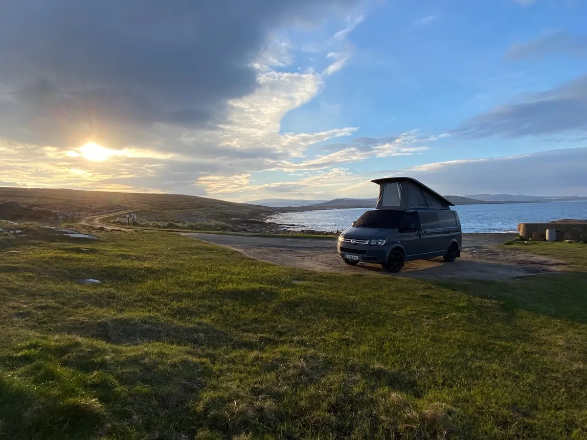 VW T5 Campervan (2012) - Image 3