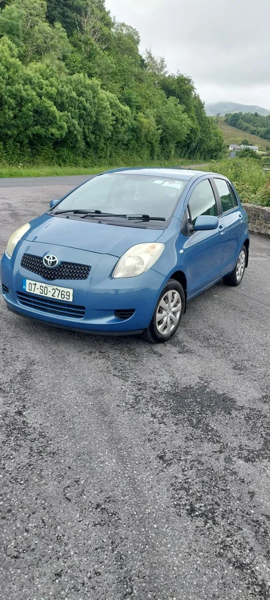 Toyota Yaris 2007 - Image 3