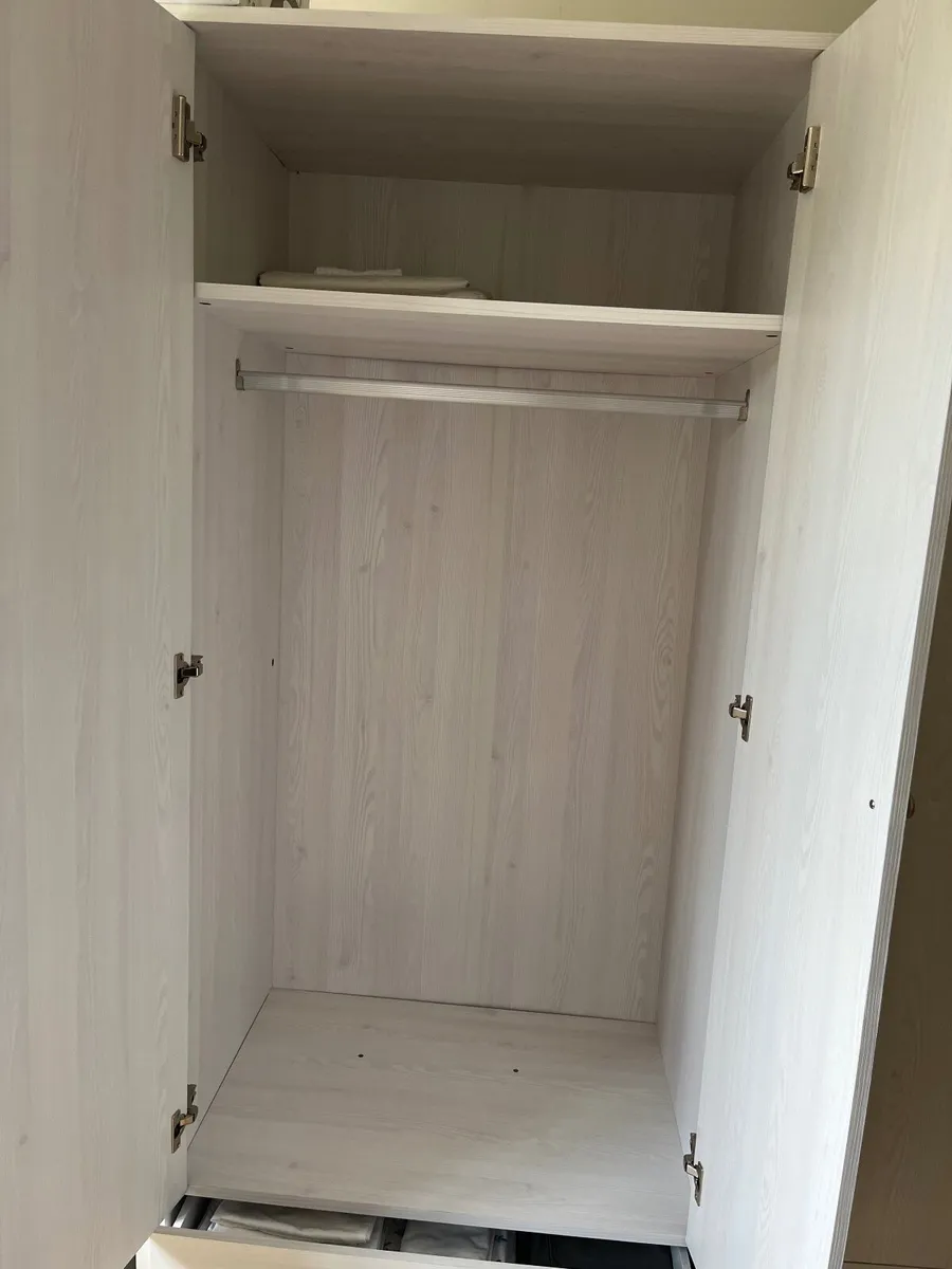 Wardrobe - Image 3