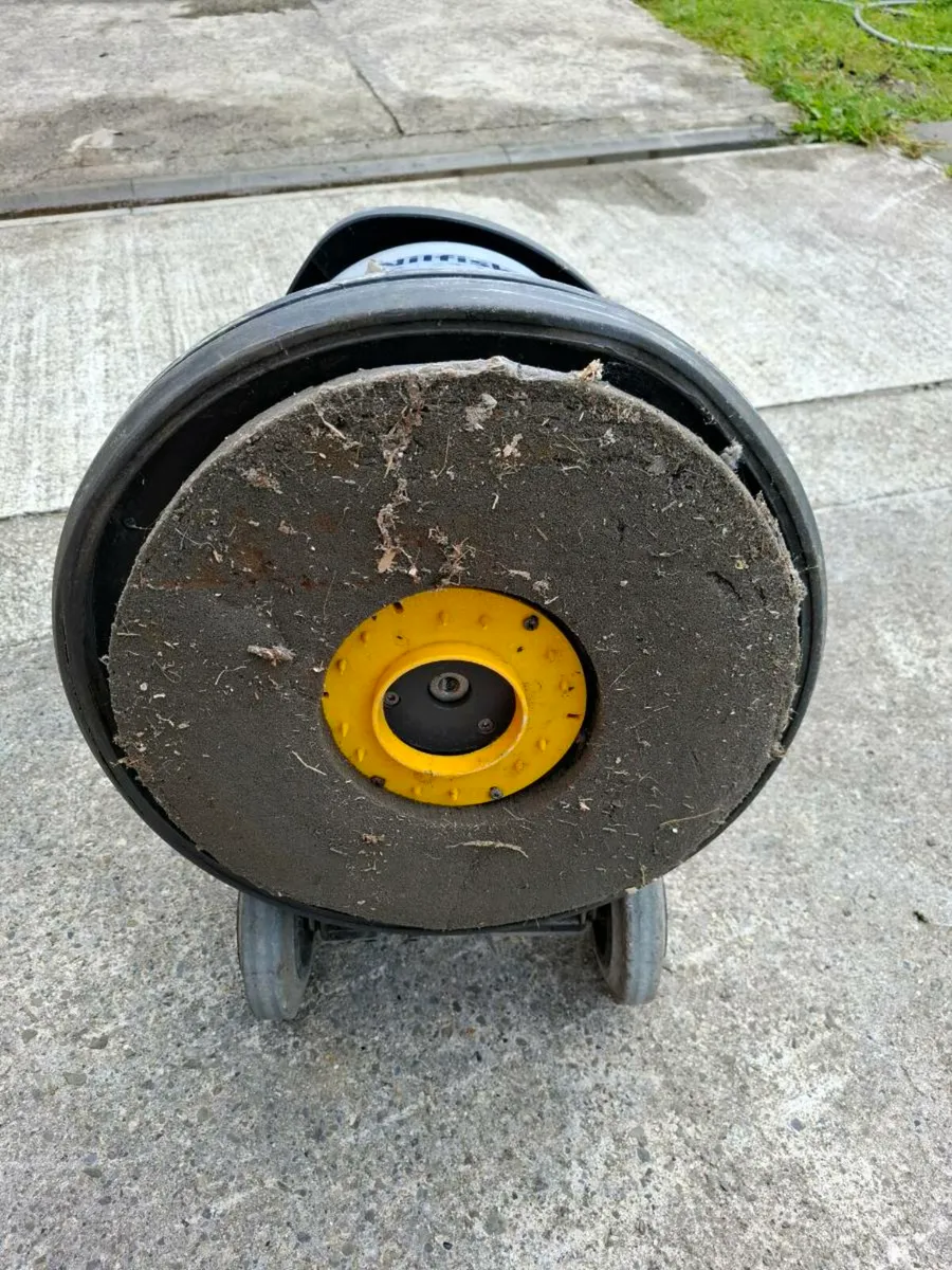 Nilfisk Floor Polisher/grinder - Image 3