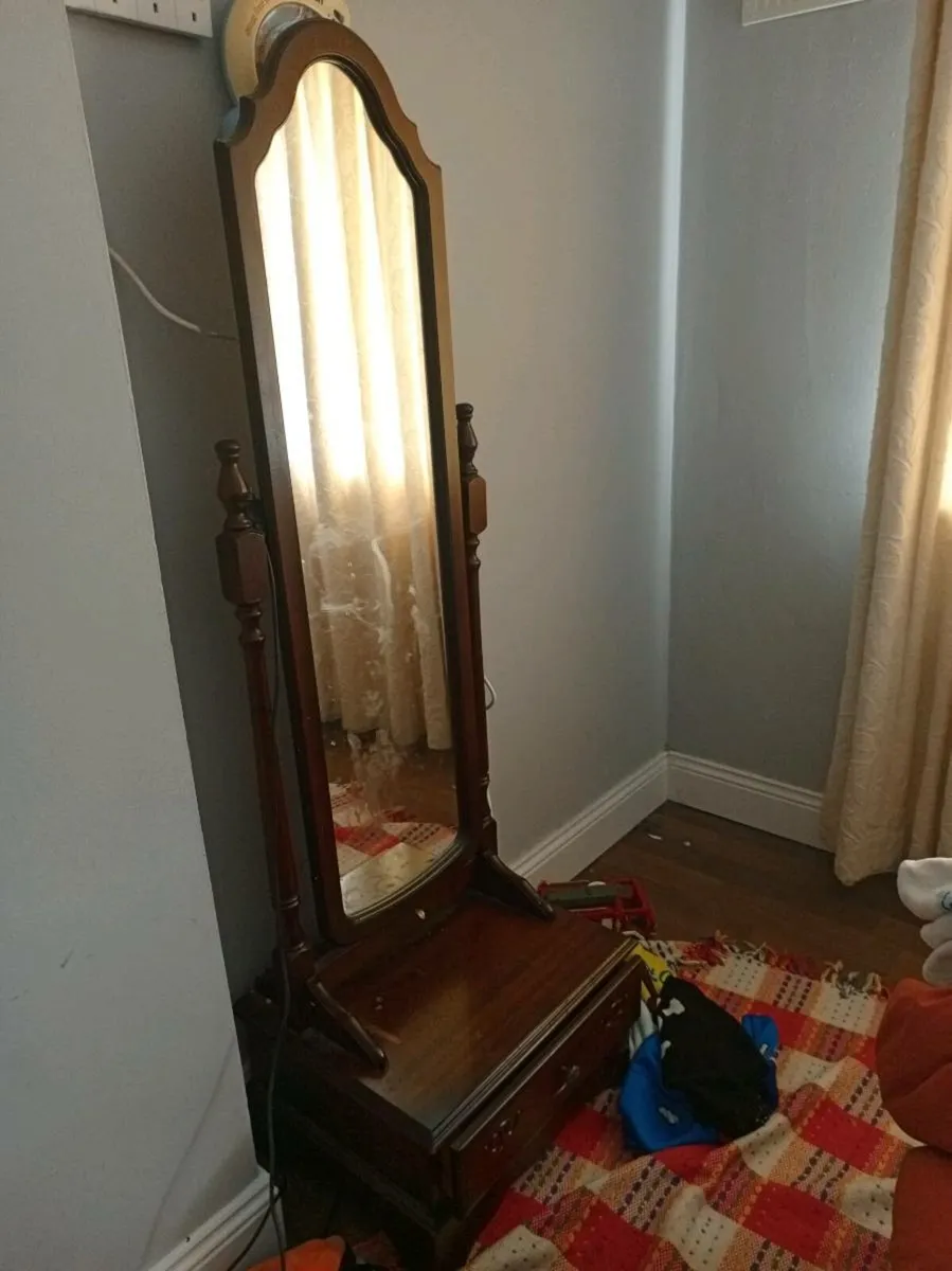 Dressing table (Vanity table) - Image 1
