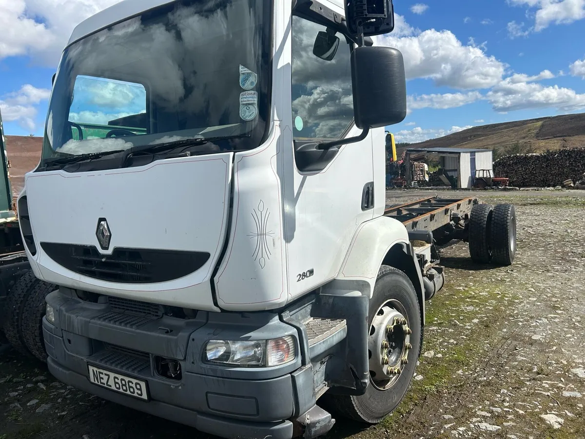 Renault truck - Image 3