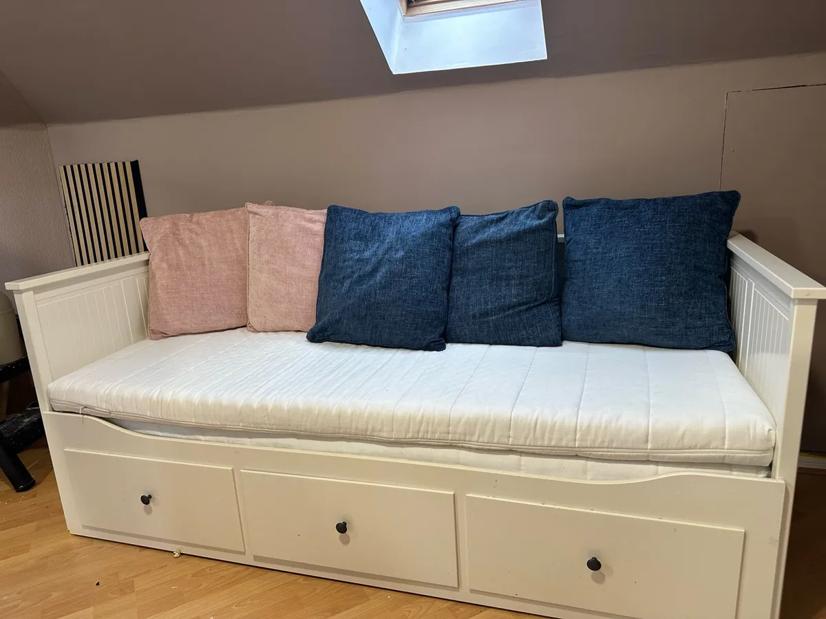 IKEA Hemnes Daybed - Image 2