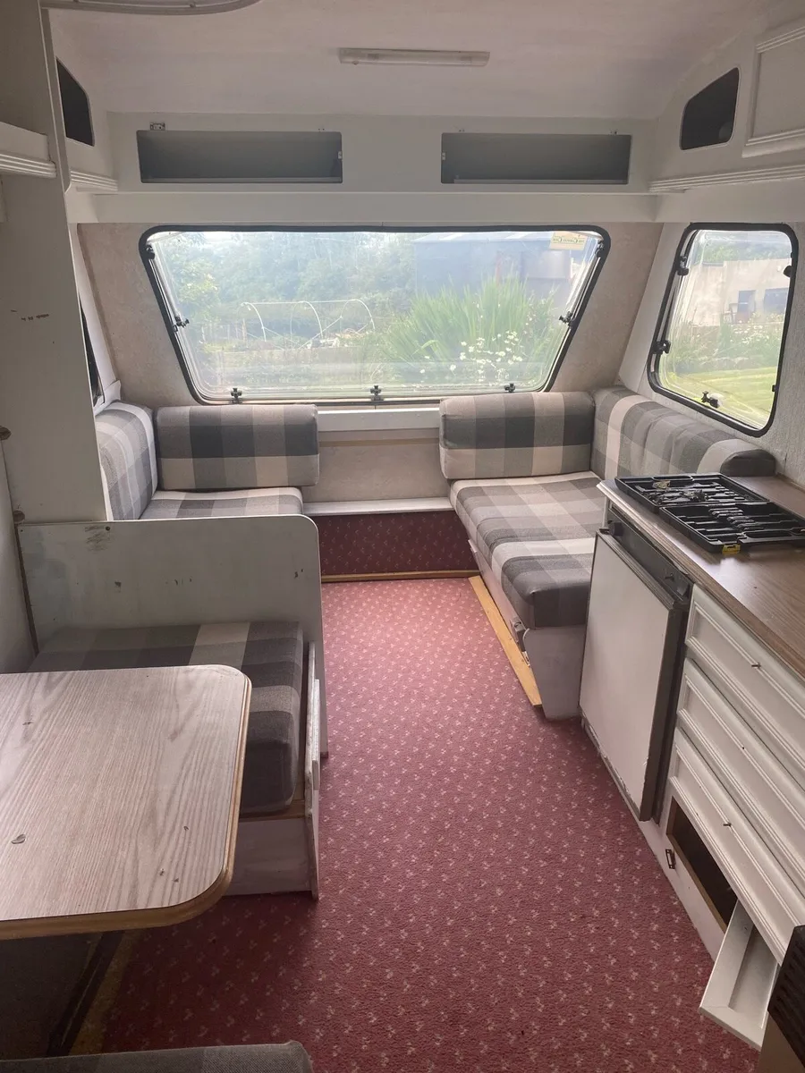 Caravan - Image 2