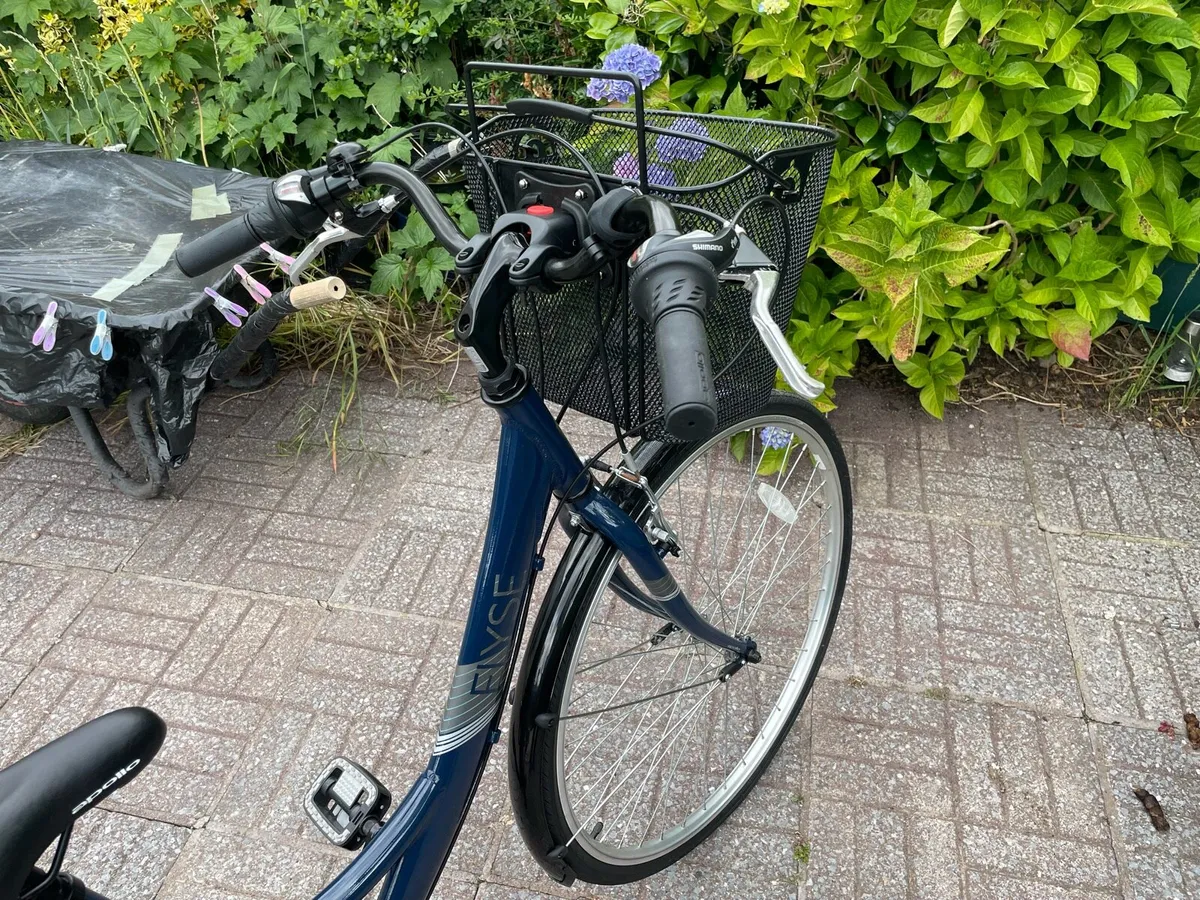 Ladies Bicycle - Image 4