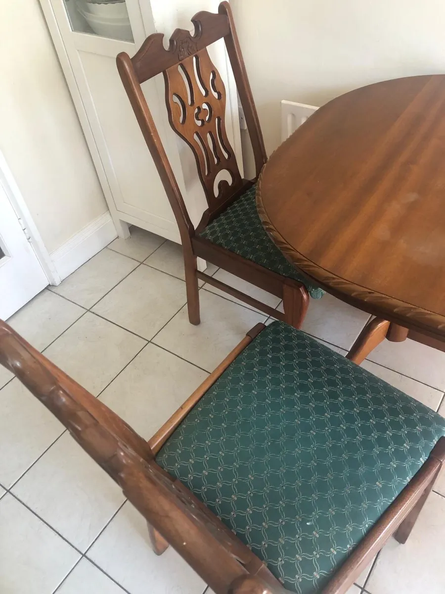 Dining table - Image 2