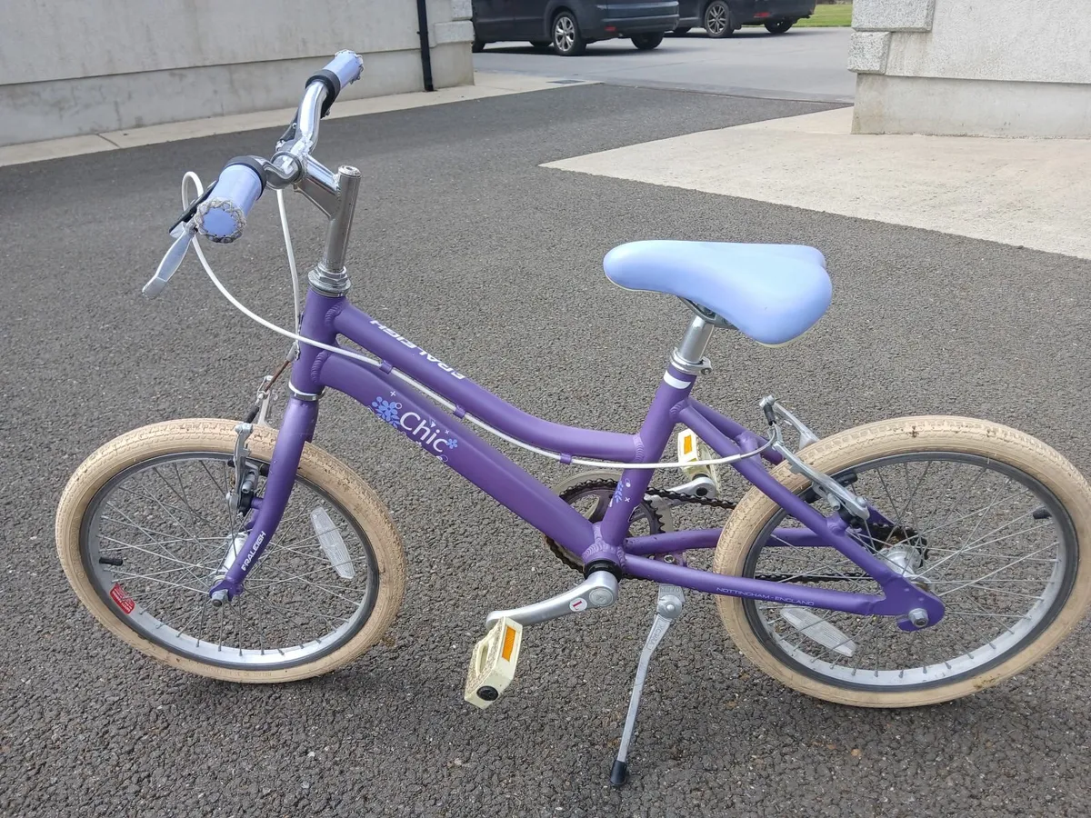 Girls bike - Image 1