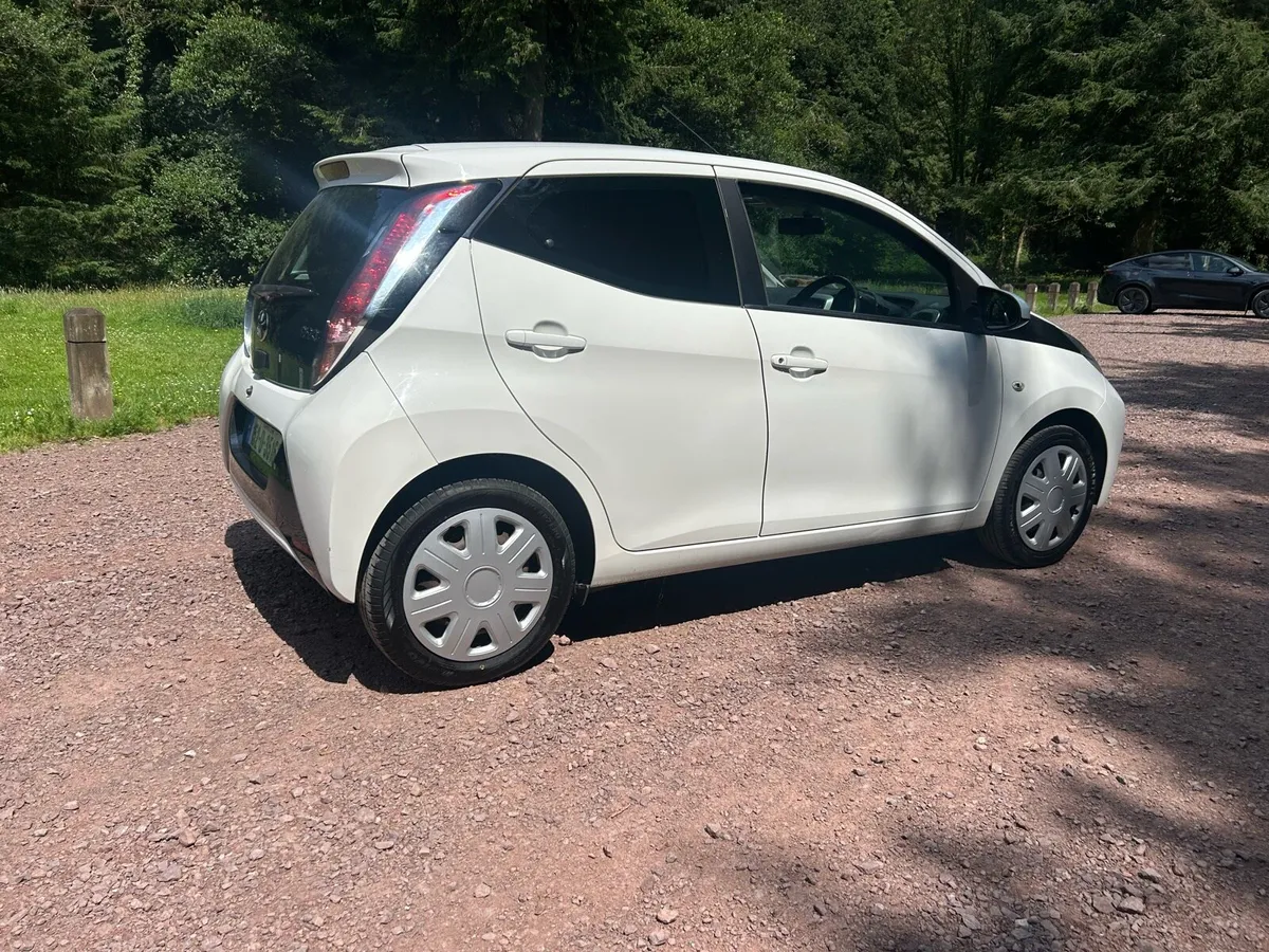 Toyota Aygo 2015 - Image 4