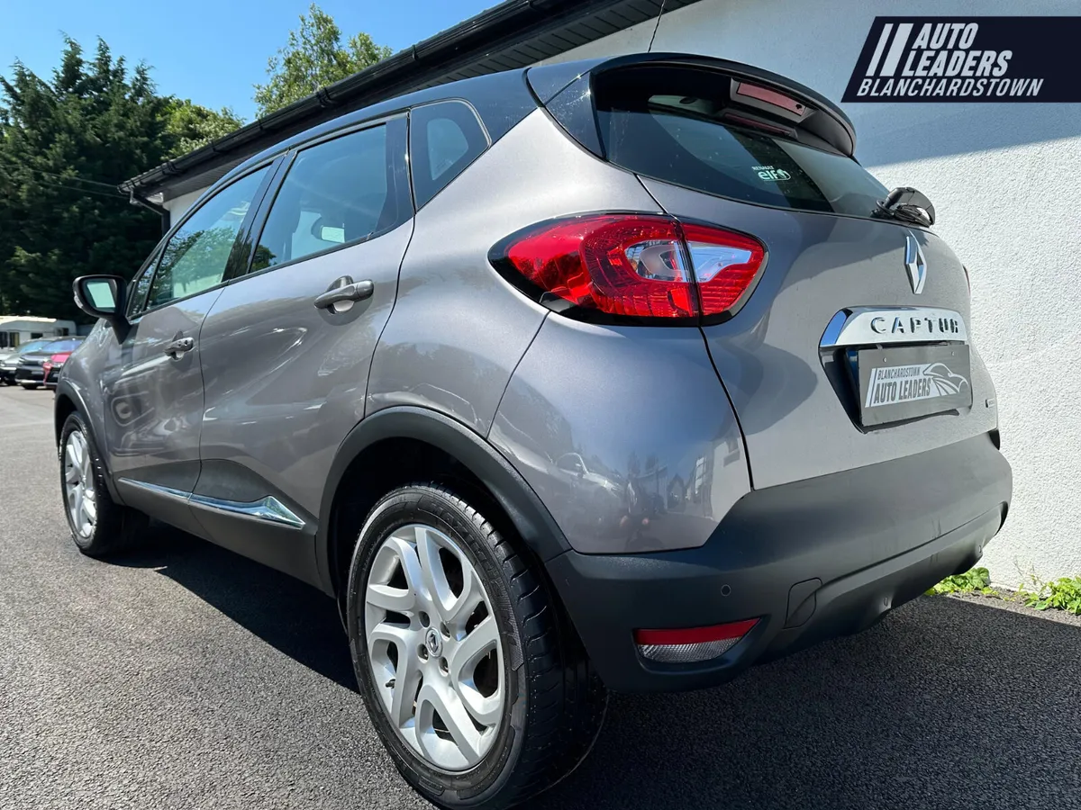 RENAULT CAPTUR INTENSE 1.5 DCI 90BHP - Image 4