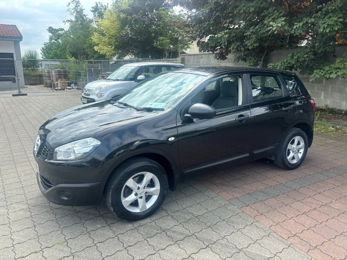 12 QASHQAI 4 WHEEL DRIVE - Image 1