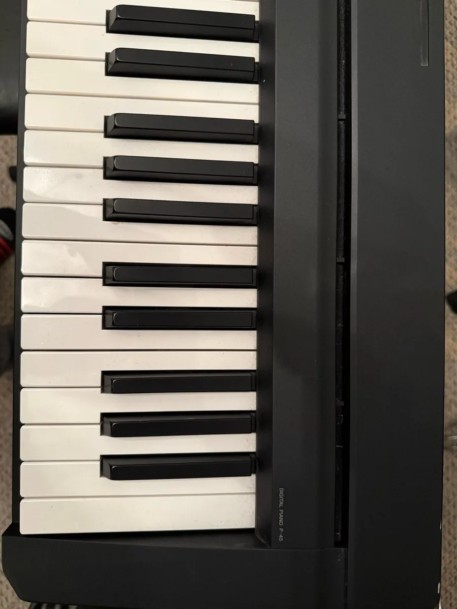 Yamaha P-45 digital piano - Image 4