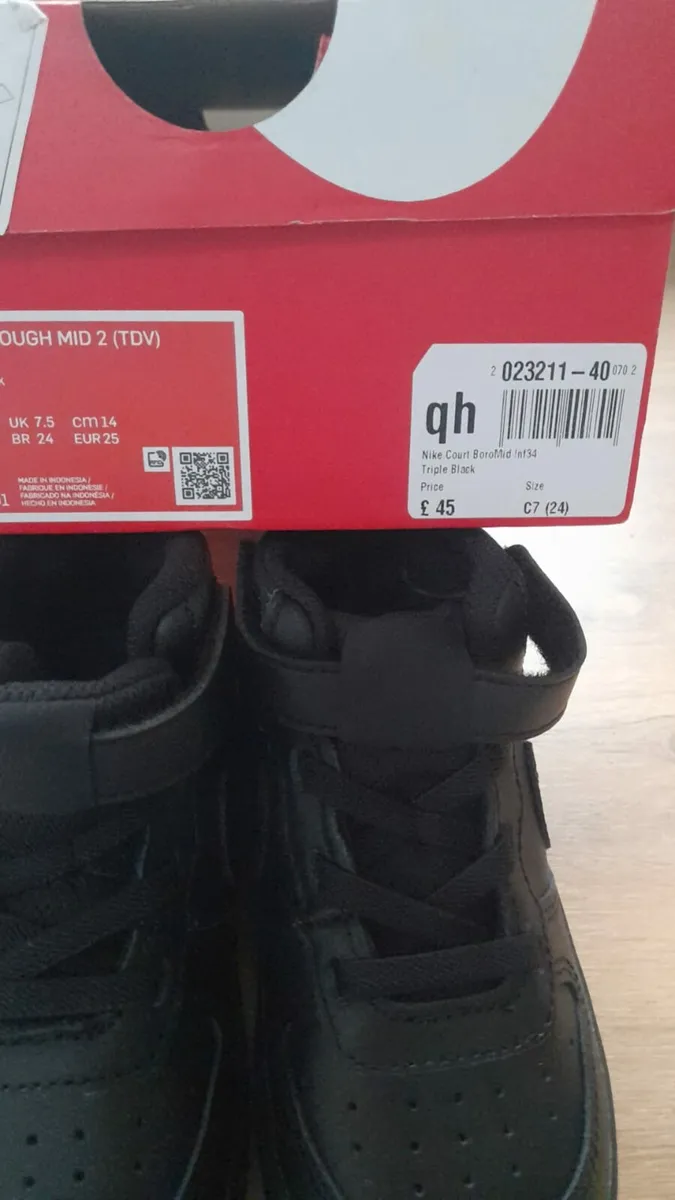 Nike boys boot trainers - Image 2