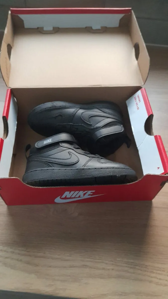 Nike boys boot trainers - Image 4