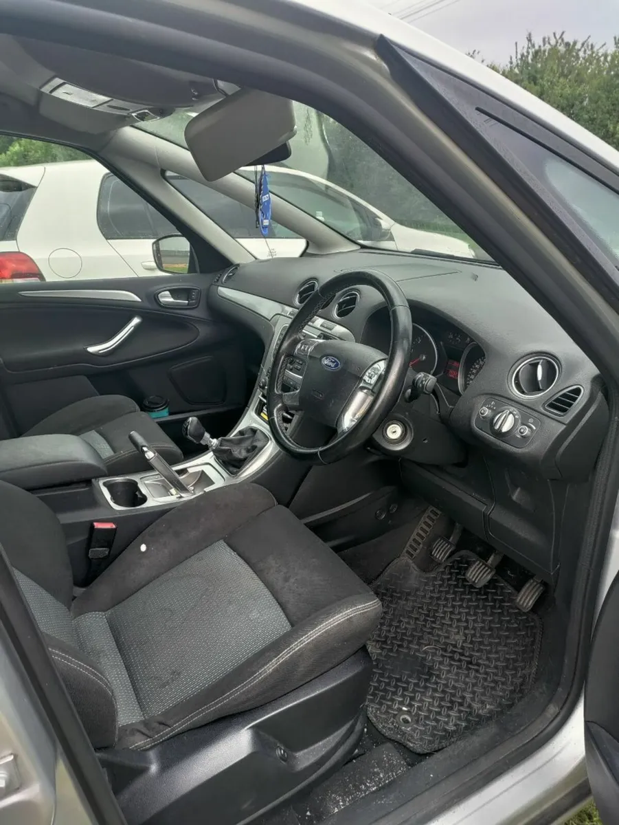 Ford S-Max 2010 - Image 4