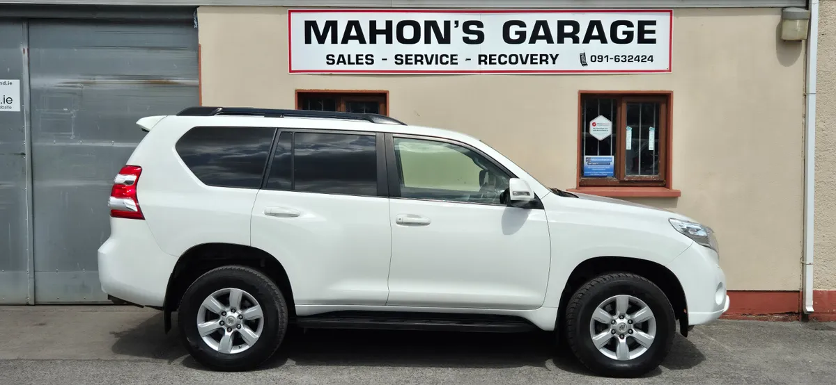 Toyota Land Cruiser 2016 Lwb Commerical Automatic - Image 2