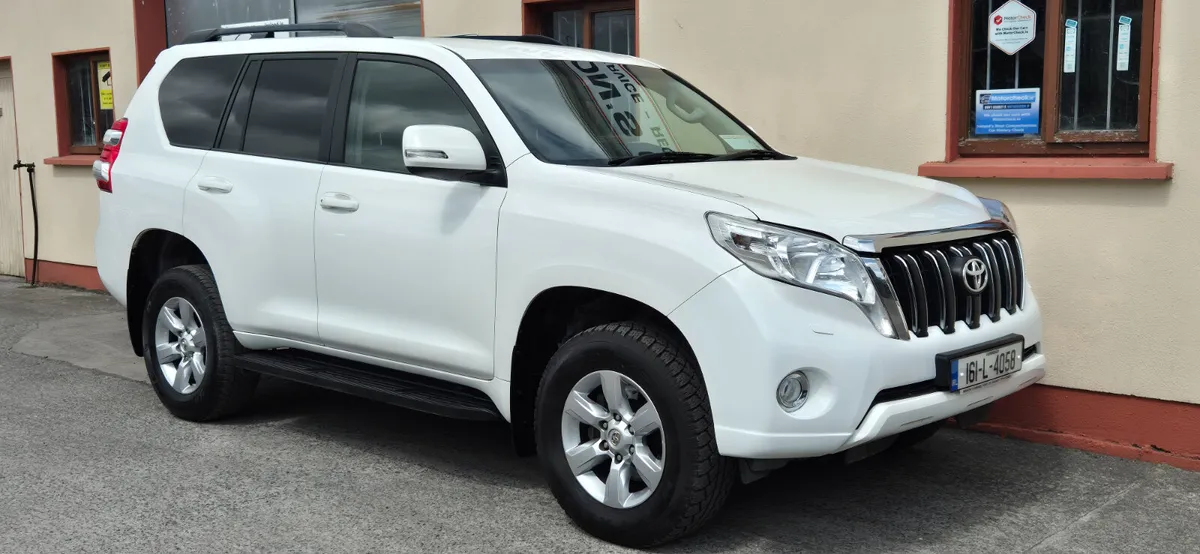 Toyota Land Cruiser 2016 Lwb Commerical Automatic - Image 3