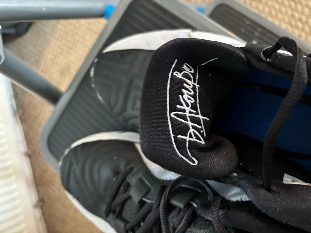 Basketball shoes - Image 4