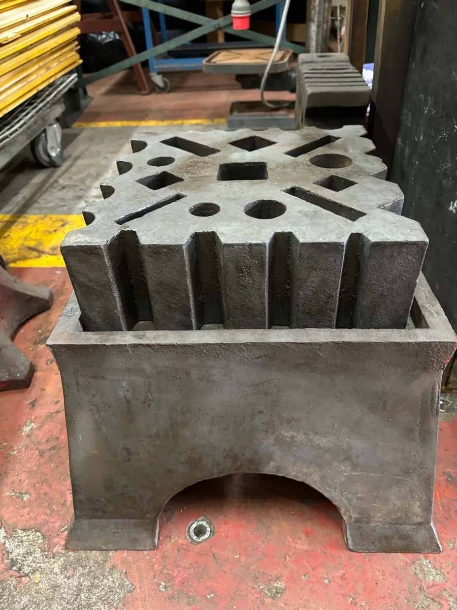 Never used Brooks swage block 12” Tooling - Image 1