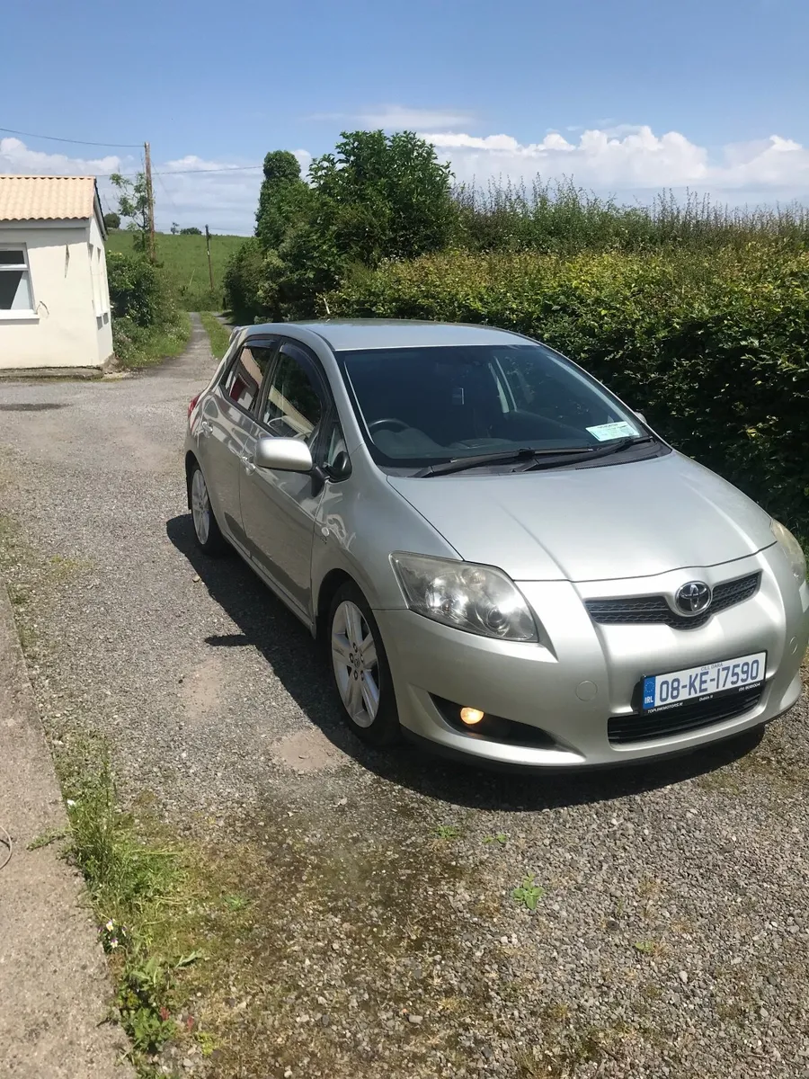 Toyota Auris  SR 180 - Image 1