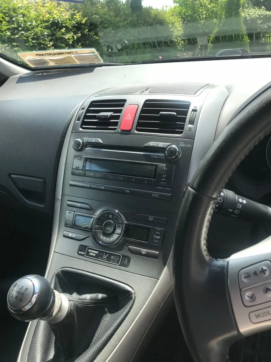 Toyota Auris  SR 180 - Image 4