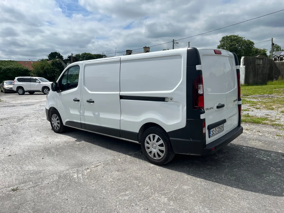 Renault Trafic 2021 - Image 4