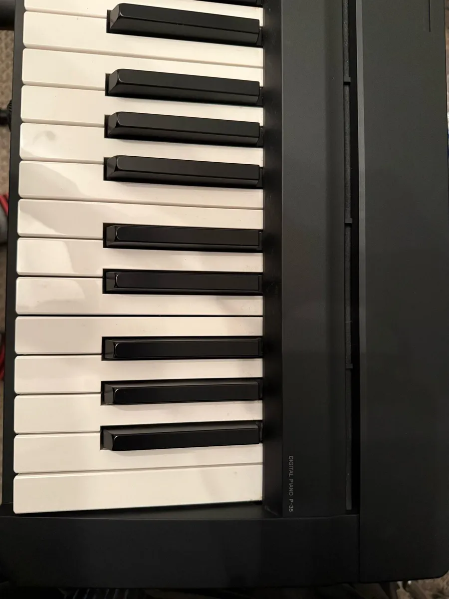 Yamaha P-35 Digital Piano - Image 3