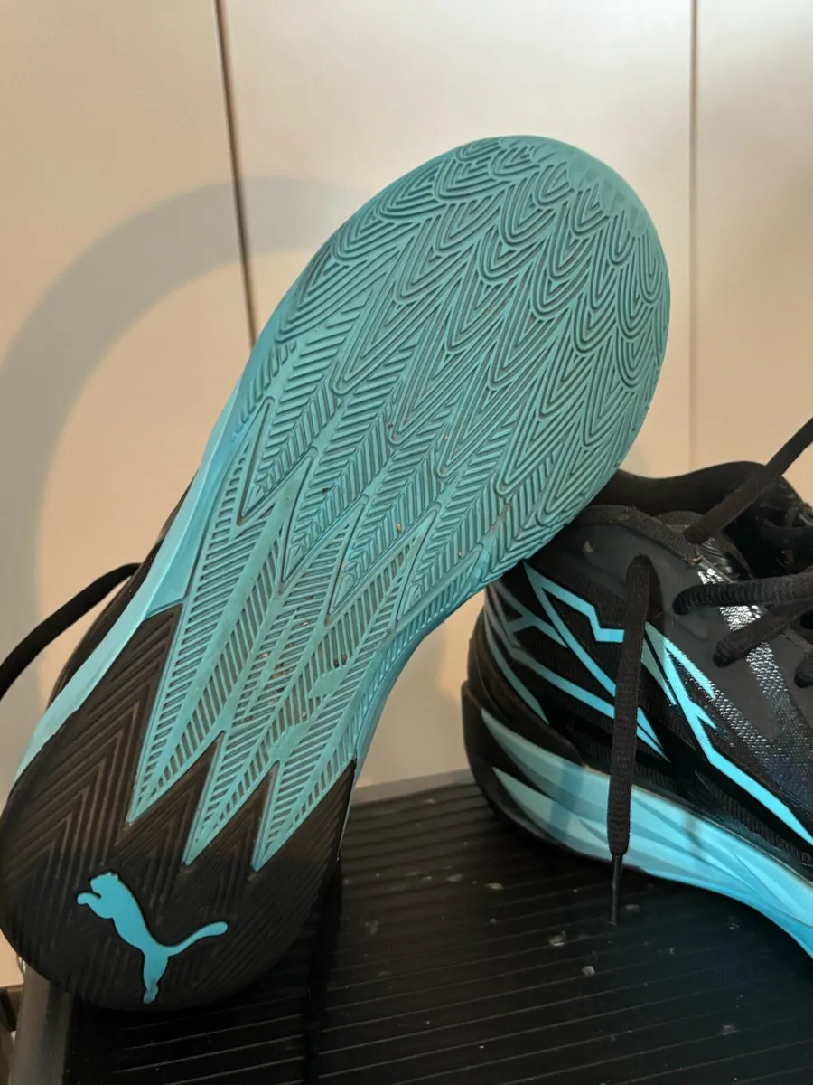 Basketball shoes - Image 4