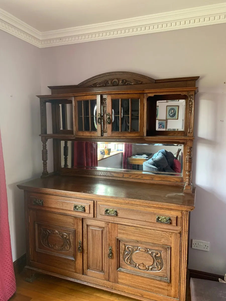 Display Cabinet - Image 1