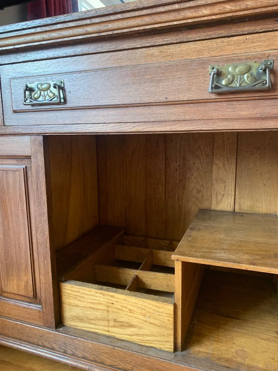 Display Cabinet - Image 3