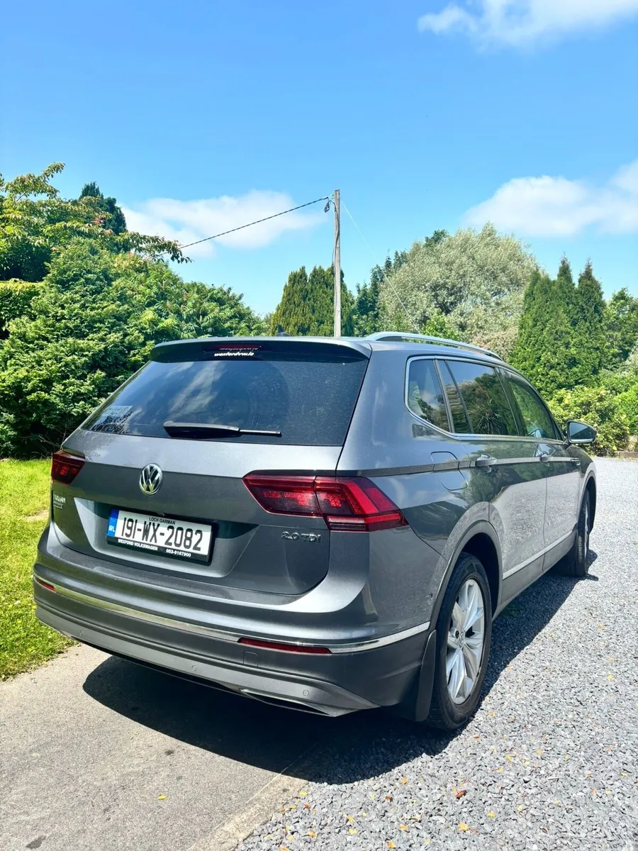 Car - Image 3