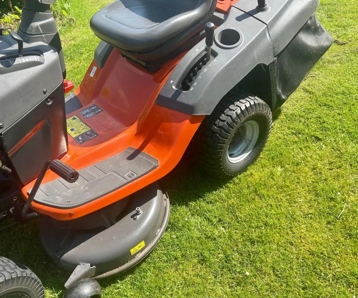 Husqvarna CTH 174 Lawnmower for sale - Image 4