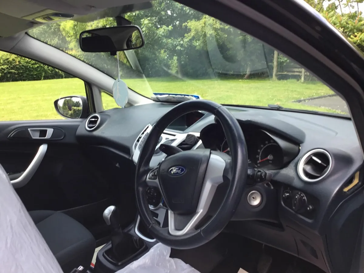 Ford Fiesta 2012 - Image 3