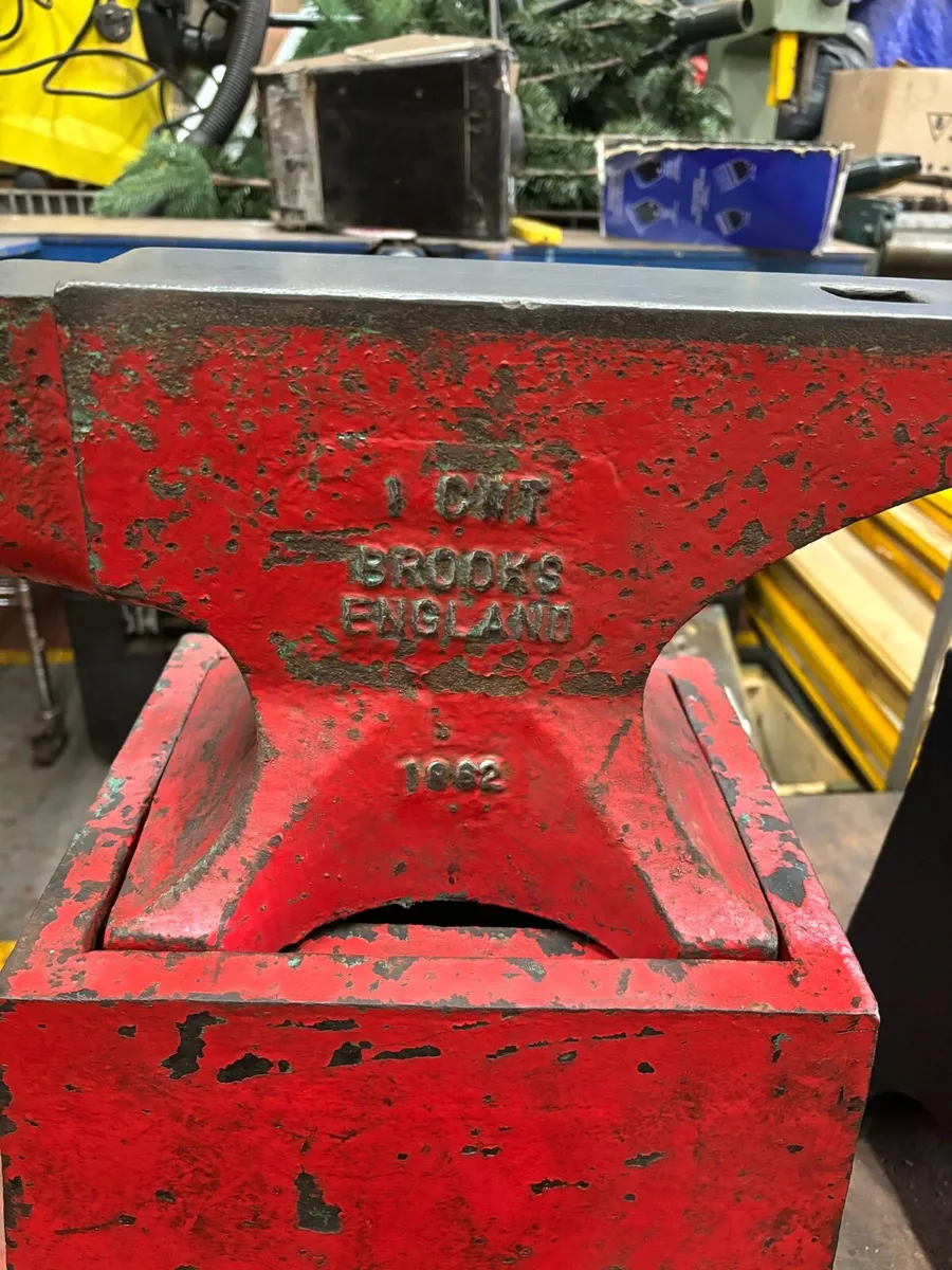 Original Brooks dated 1 cwt factory Stand - Image 3
