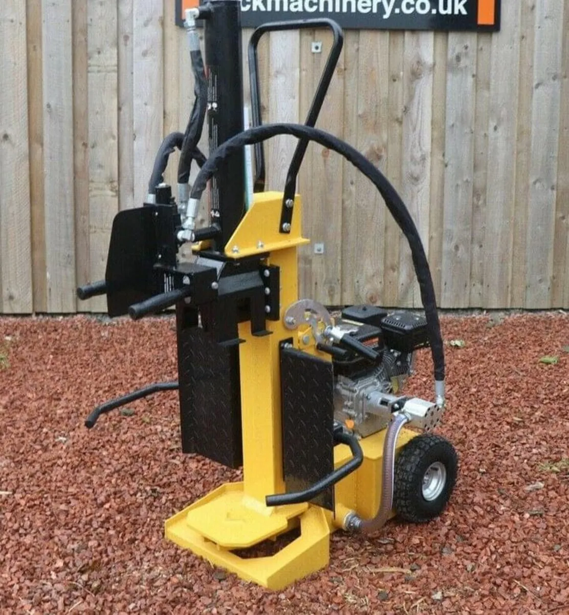 Log splitter - Image 1