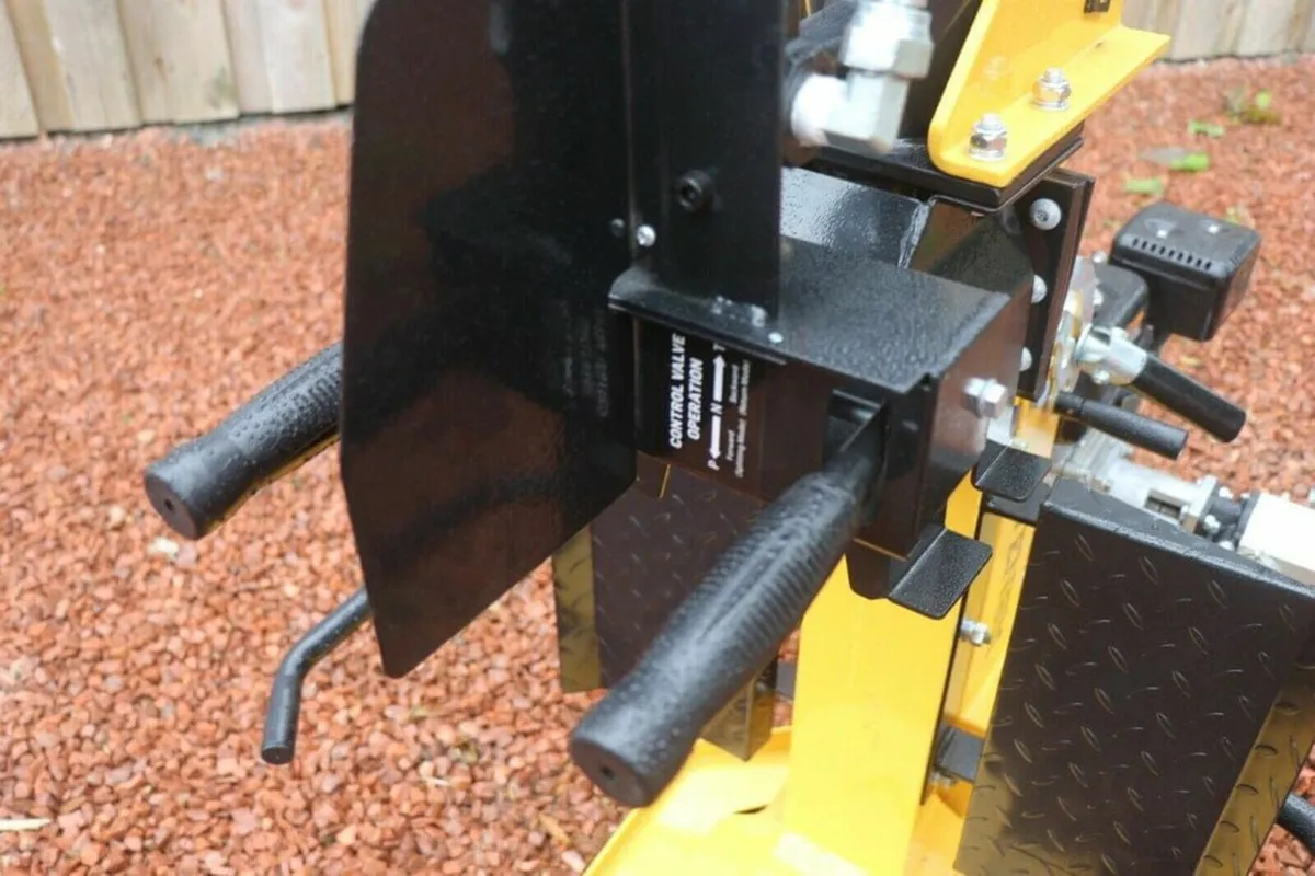 Log splitter - Image 3