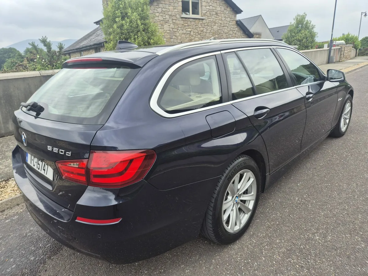 BMW 520 D ESTATE AUTOMATIC (Great condition) - Image 1