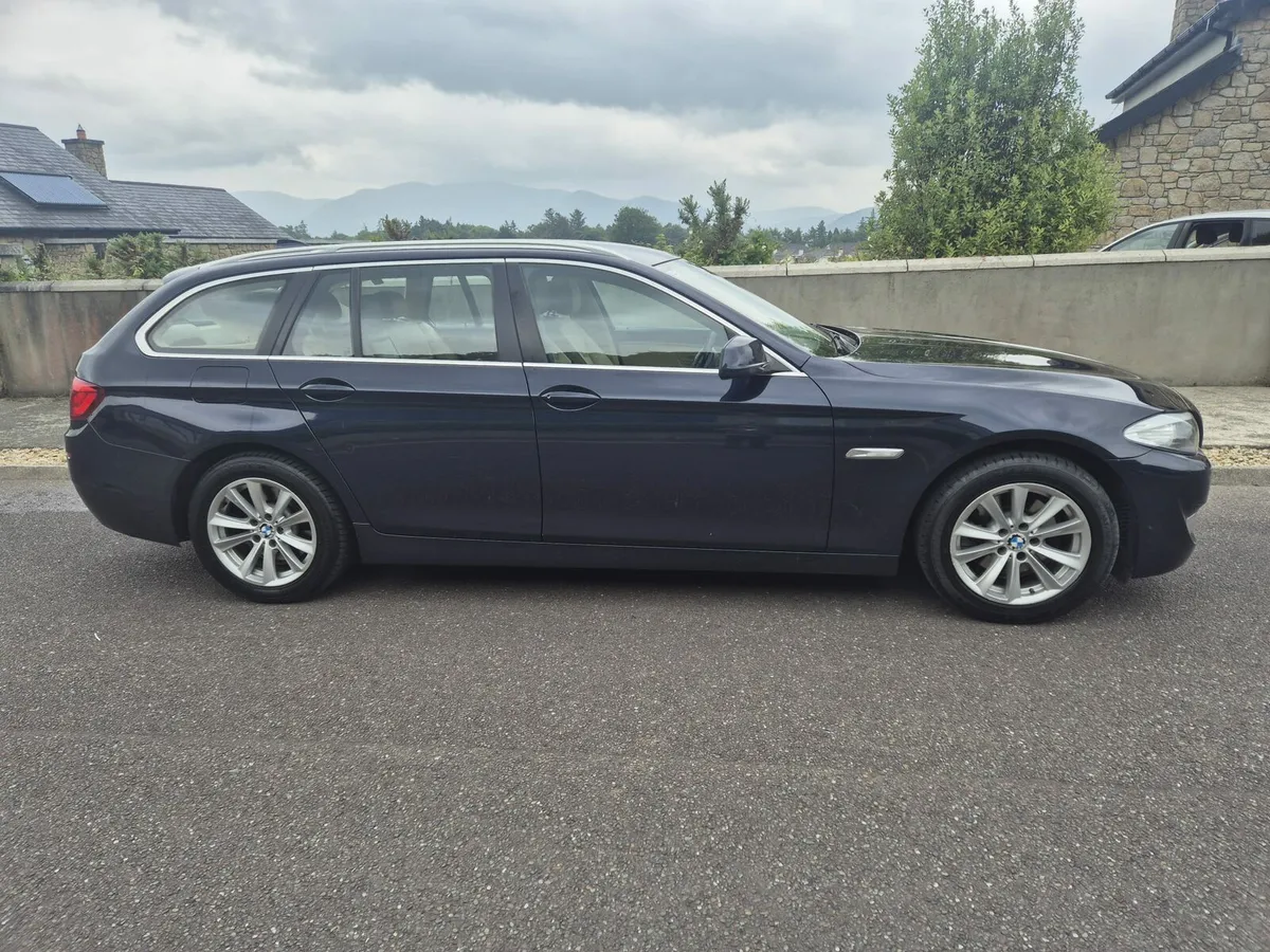 BMW 520 D ESTATE AUTOMATIC (Great condition) - Image 2