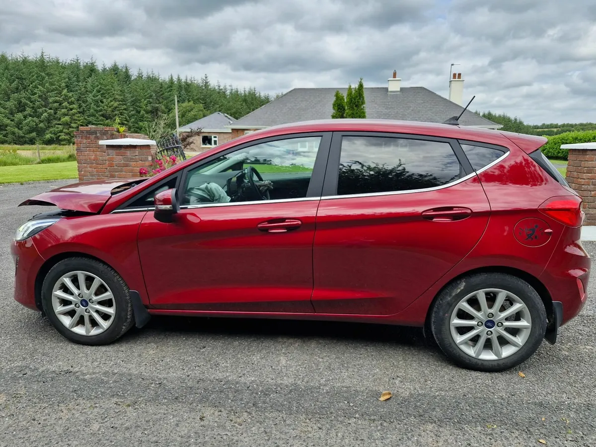 202 FORD FIESTA 1.0 ECO BOOST. TITANIUM - Image 3