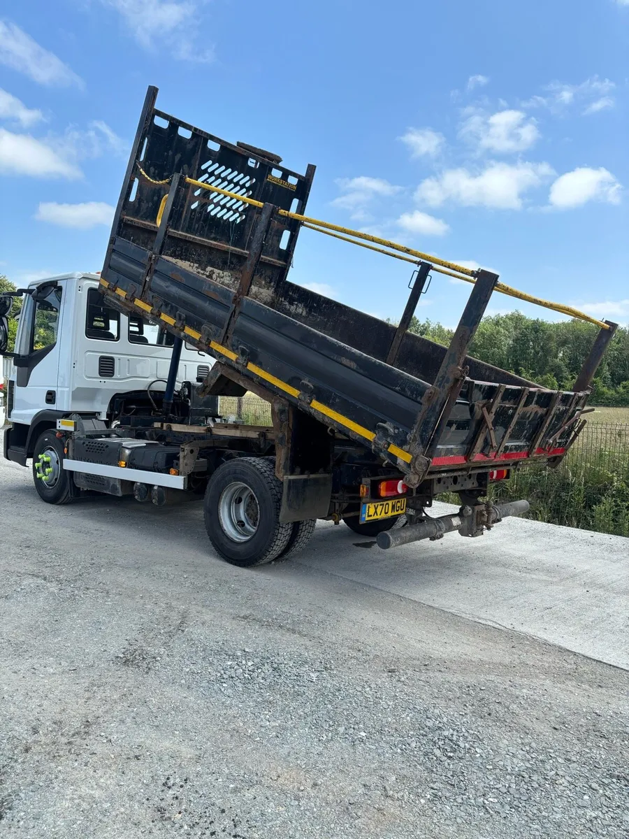 2020 ,  7.5ton tipper - Image 3