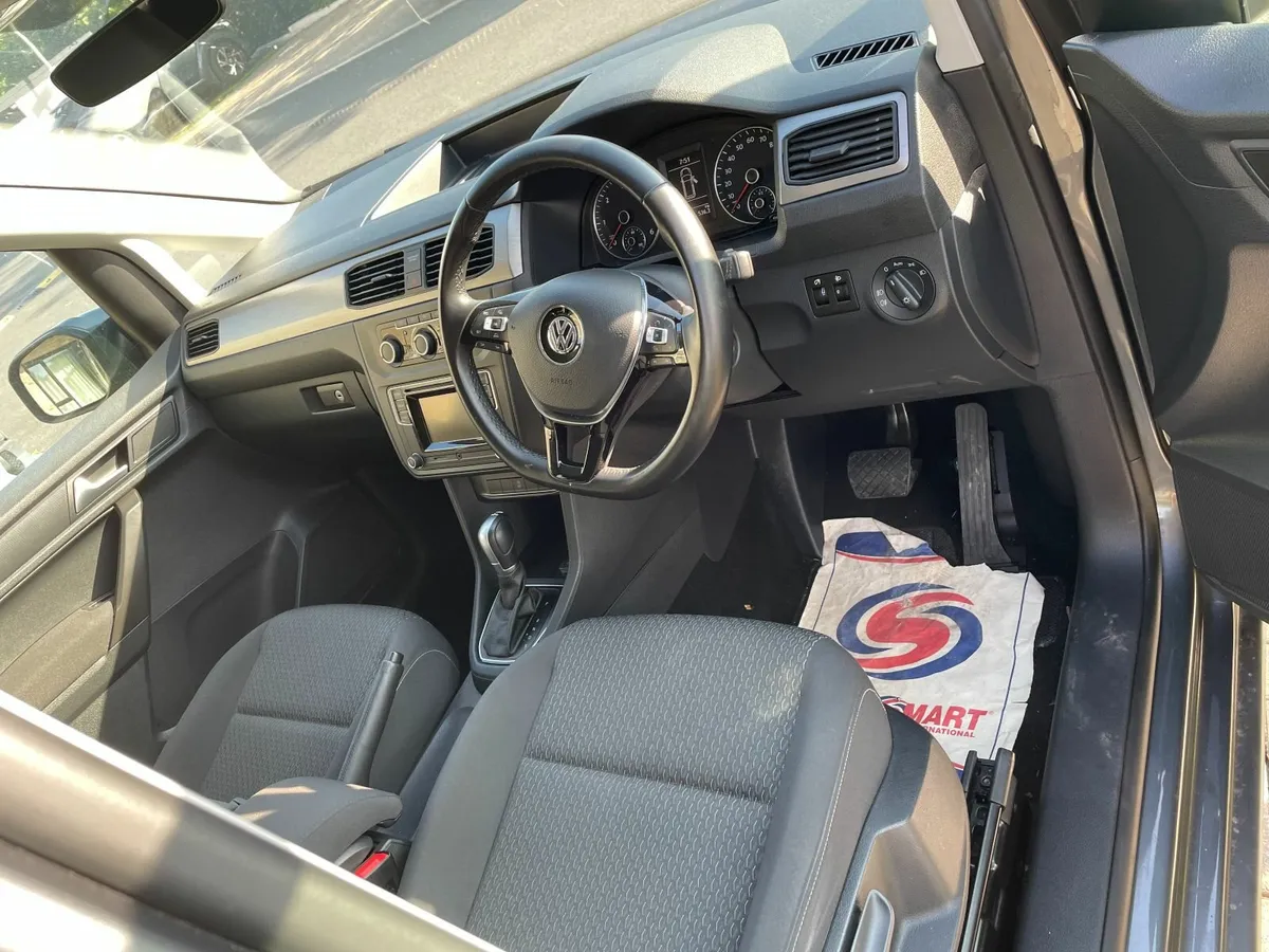Volkswagen Caddy Maxi Life 2020 Wheelchair access - Image 3