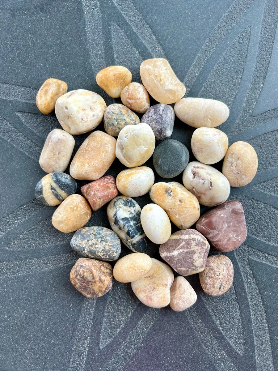 Polished pebbles - Image 1