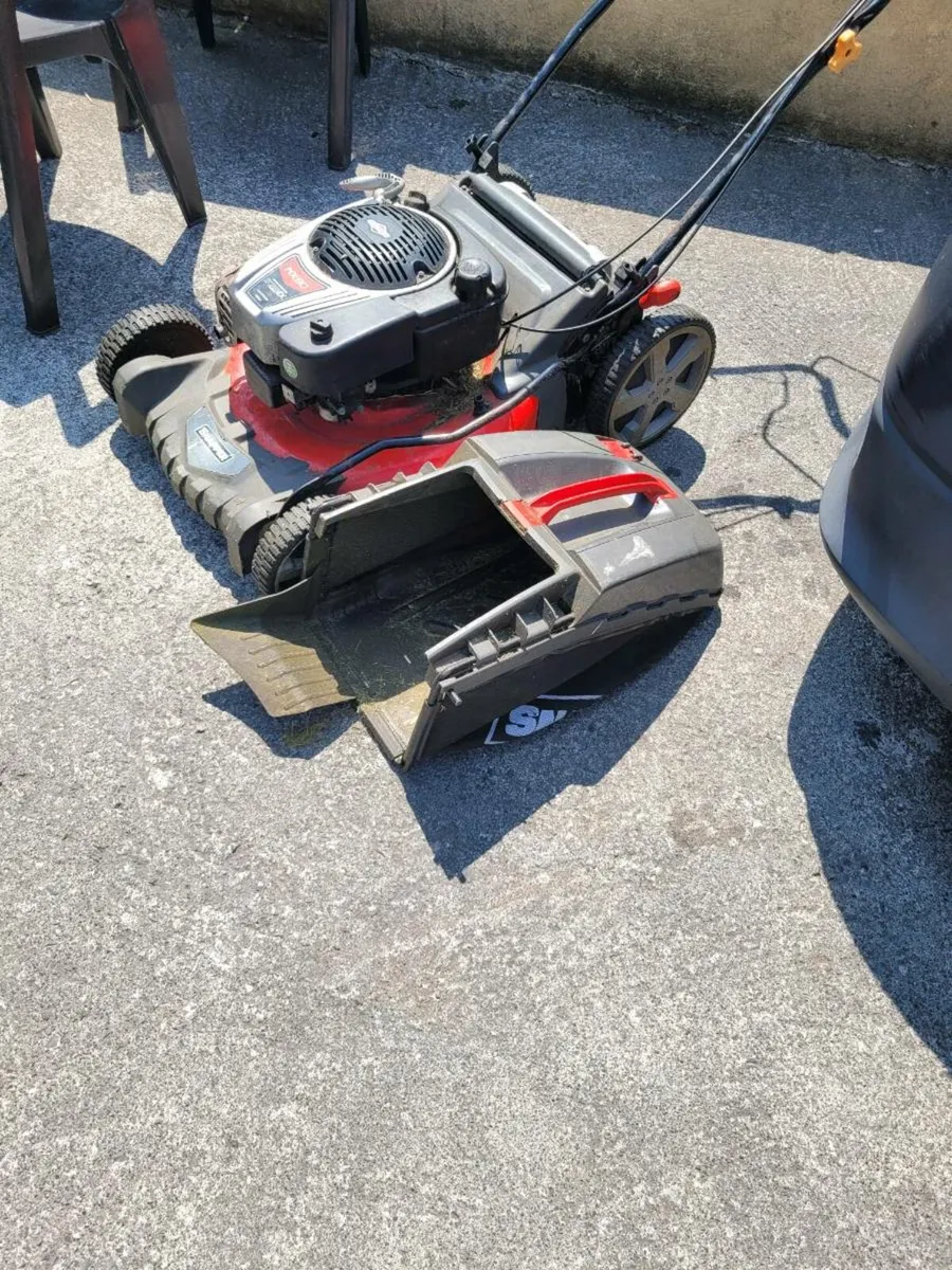Snapper lawnmower for sale in excellent condition - Image 4