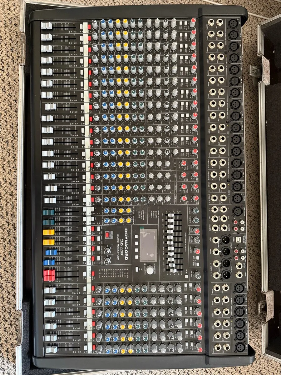 Dynacord Cms 2200 mixer with hard case - Image 1