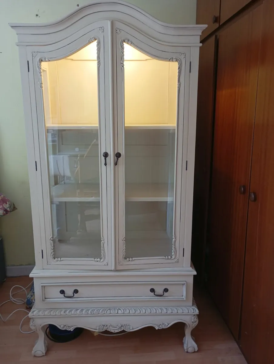 Antique display cabinet - Image 2