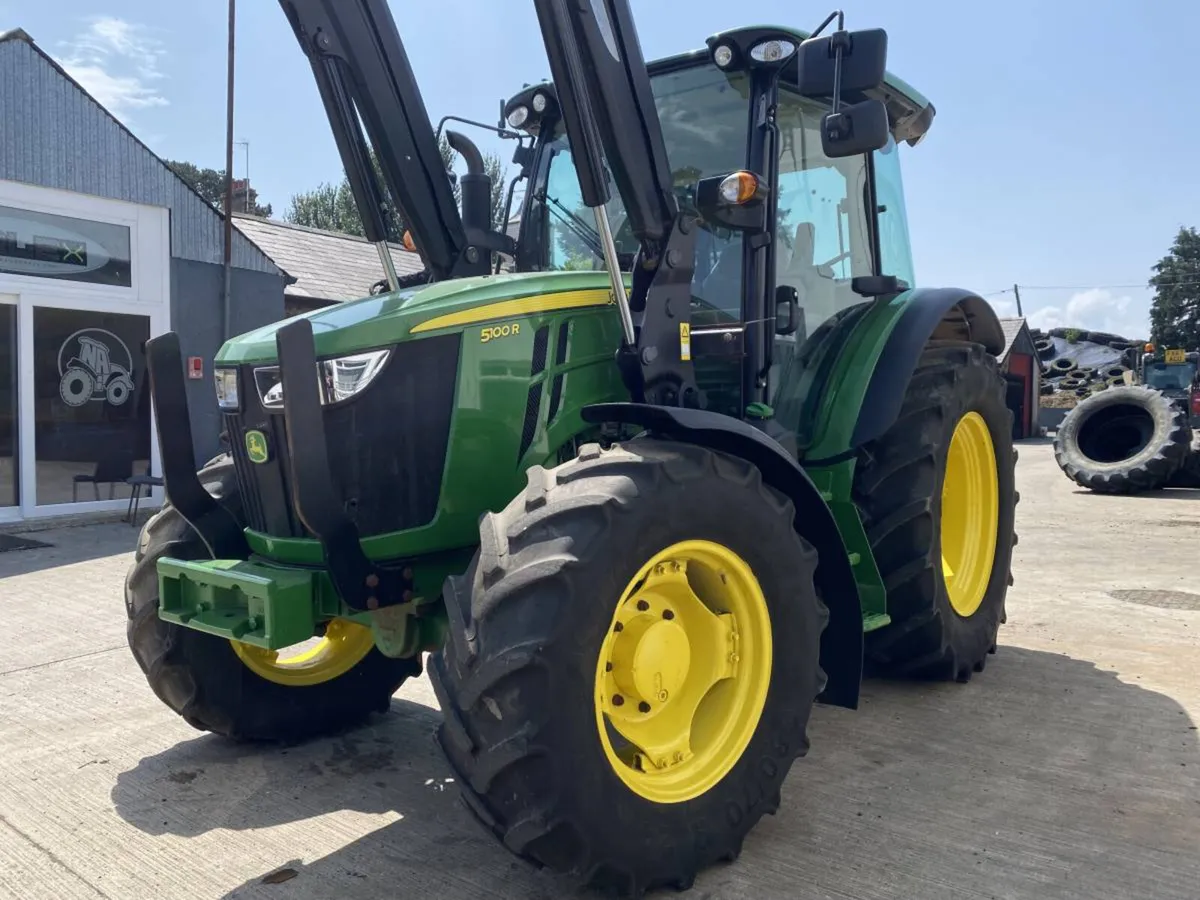 2009 John Deere 5100 R with Loader - Image 1