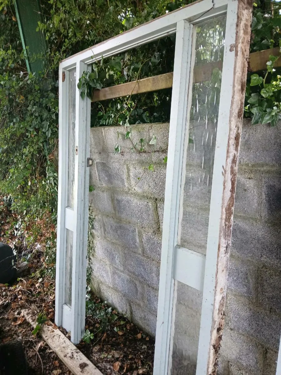Front door - Image 2
