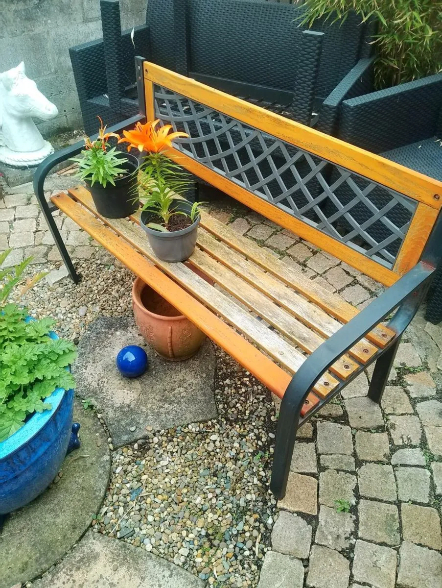 Garden bench - Image 1