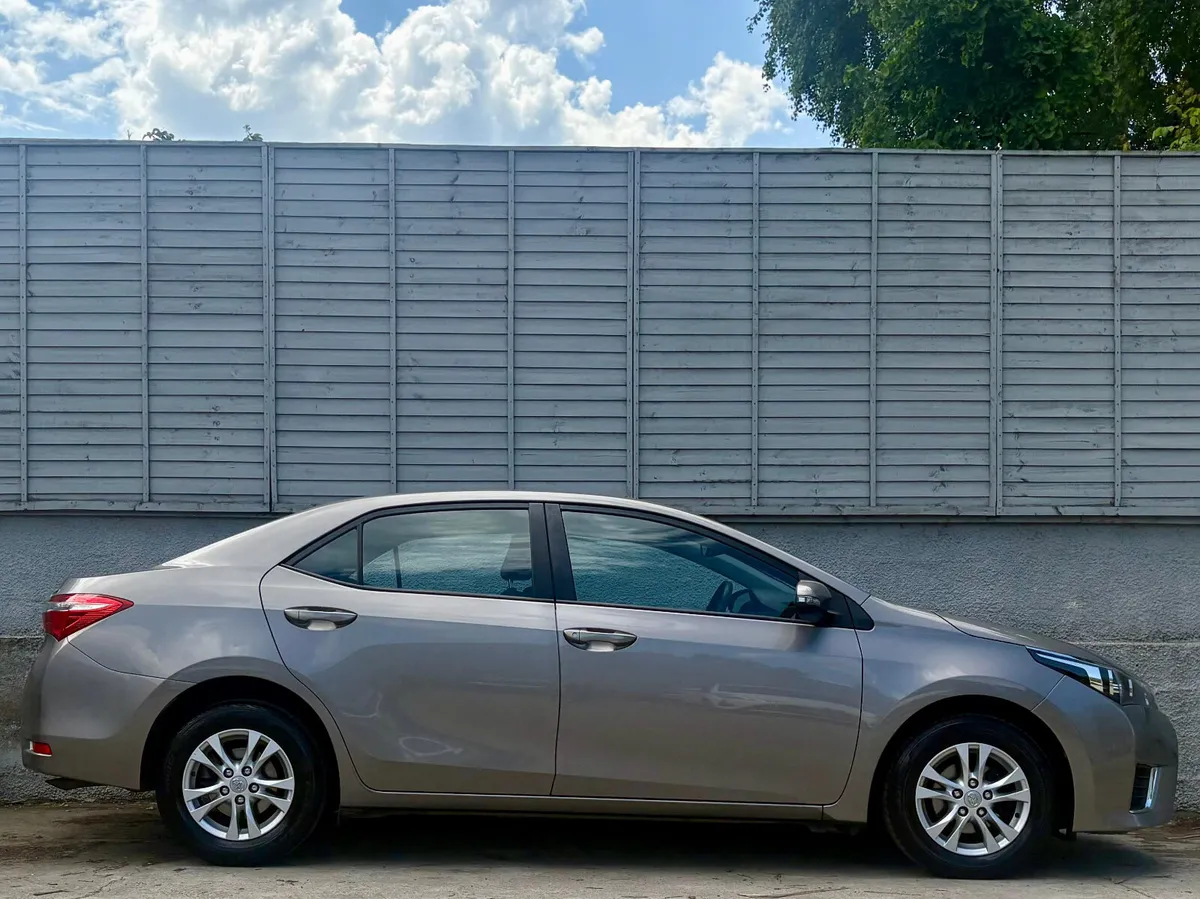 Toyota Corolla 2015 / LOW KM / TERRA 1.3 VVTi - Image 2