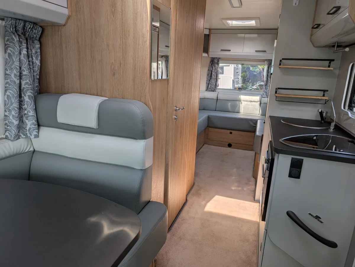 camperA-Class 4 Berth Motorhome Loaded with Extras - Image 3